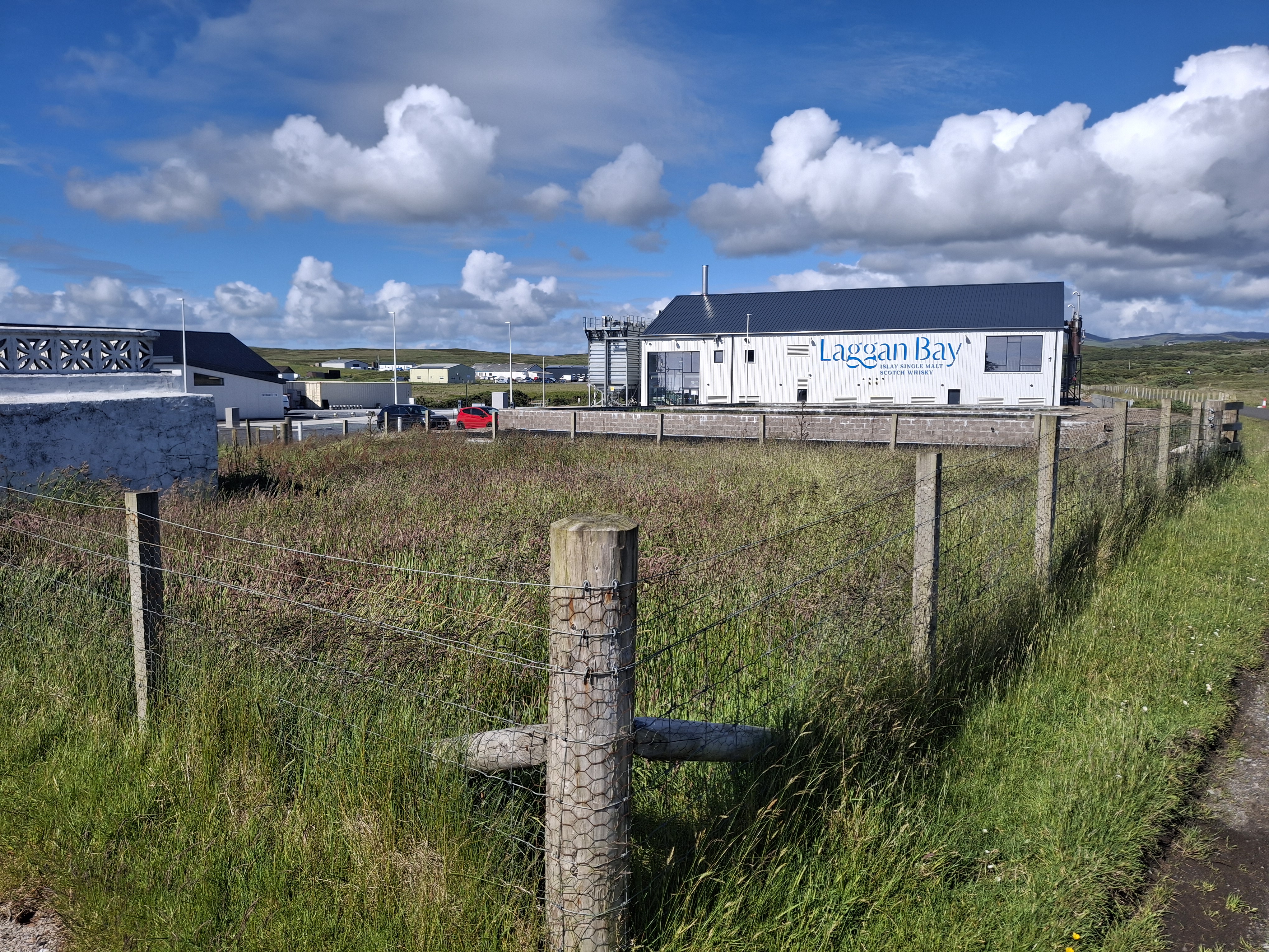 Laggan Bay Distillery exterior